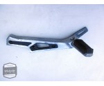 Suzuki GSX750 ES/EF schetsplaat links / linker voetsteunhouder / voetsteun / voet step steun / voetstep